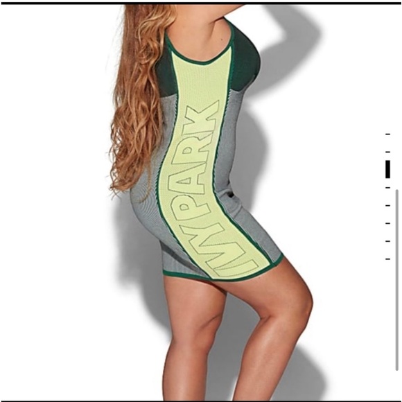 🆕 Adidas x IVY PARK Beyoncé Green Knit Logo Dress M - Picture 3 of 7